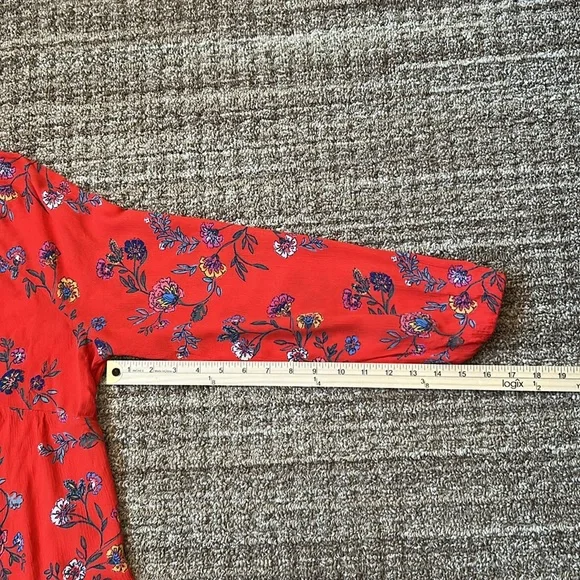 Old Navy Peasant Top - Picture 5 of 7